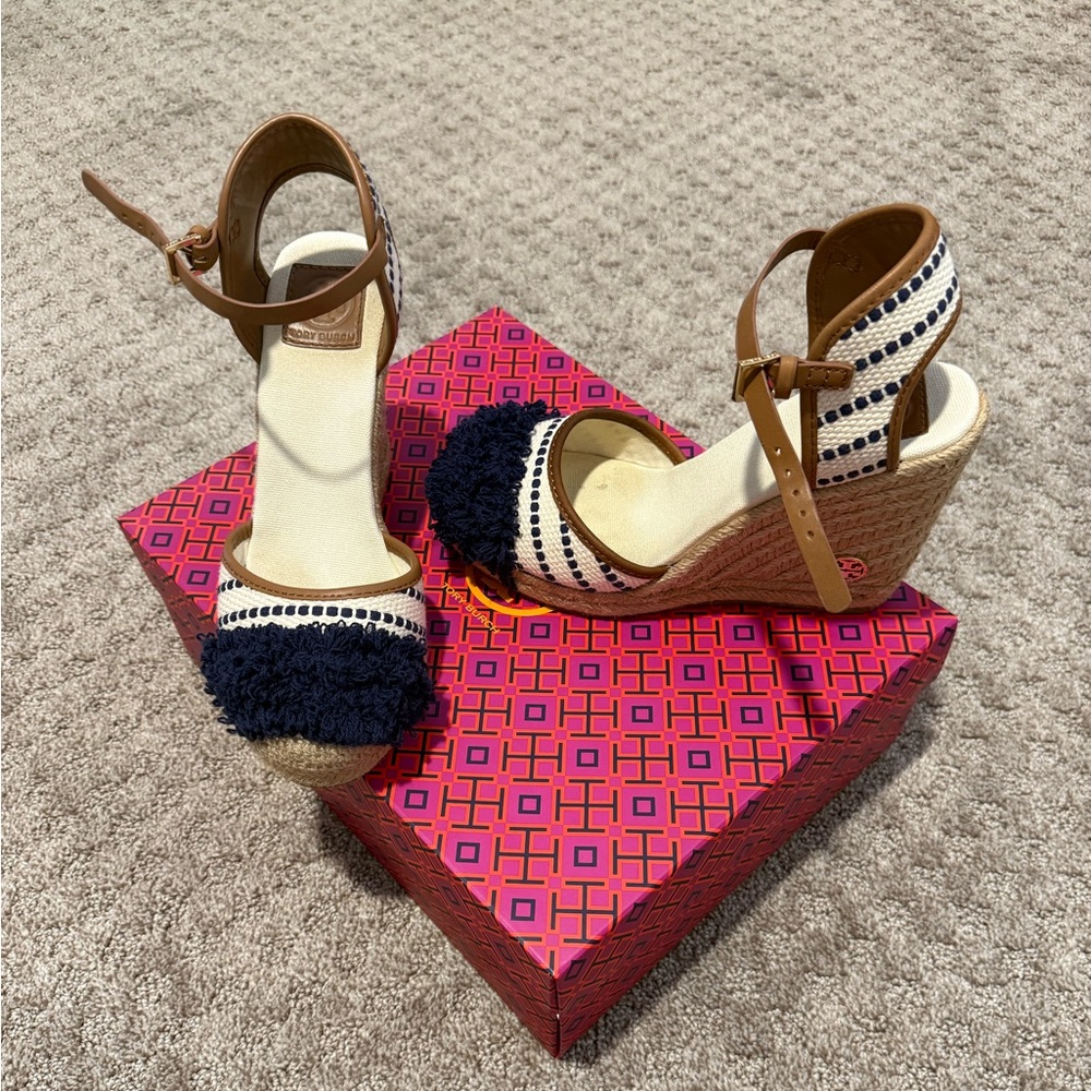 Tory Burch Shaw Espadrille Wedge Espadrilles in Navy Sea and Royal Tan